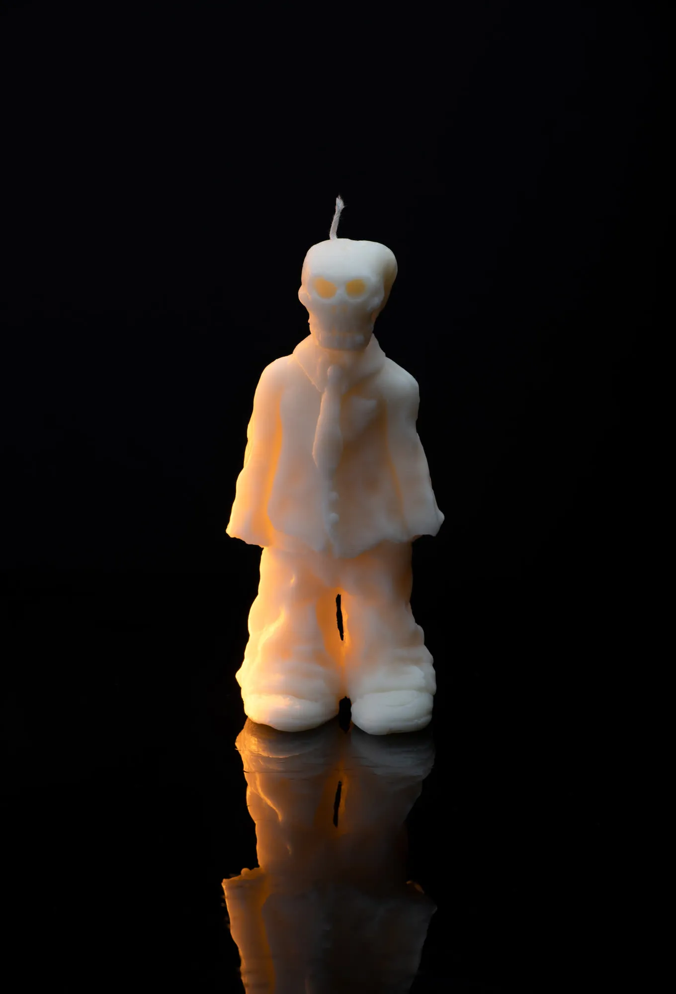 Sculptural candle